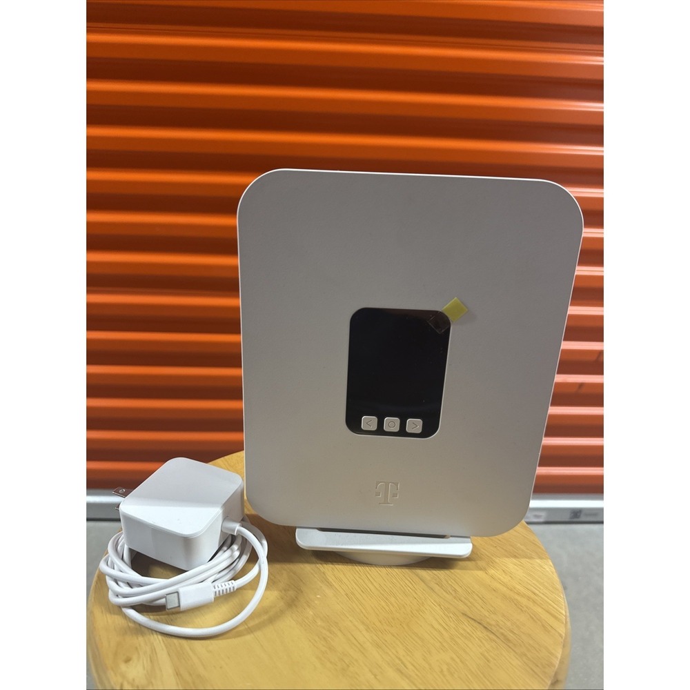 T-Mobile 5G Gateway G4AR TMO-G4AR White Ethernet USB-C SIM Slot 2 LAN
